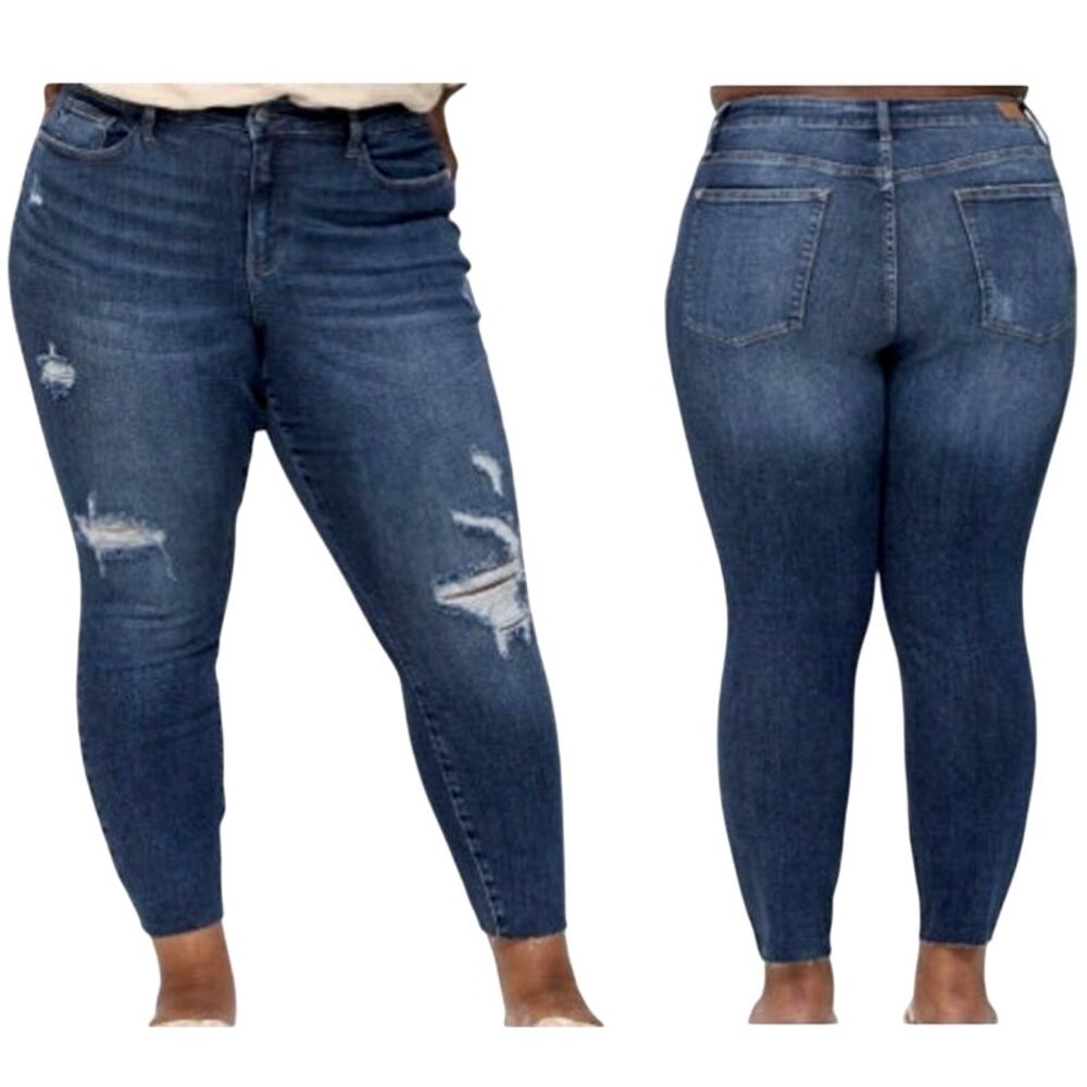 Judy Blue Mid-Rise Vintage Relaxed Fit Cut-Off Denim Jeans Distressed - Size 14W